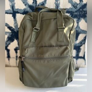 Wild Fable olive green back pack